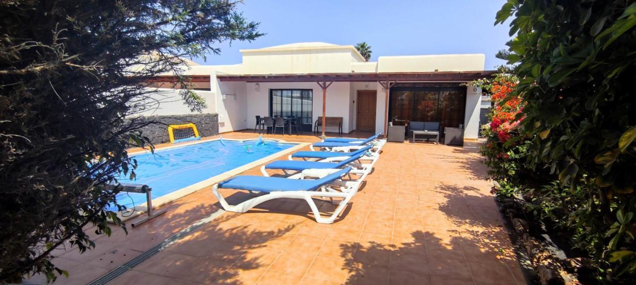 Villa Celeste Playa Blanca  Exteriör bild